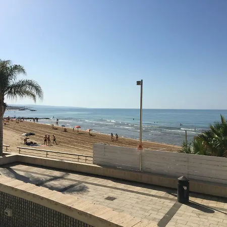 Alojamento de Acomodação e Pequeno-almoço L'onda Marina di Ragusa